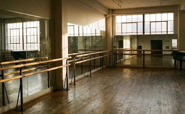 レッスン前のバレエスタジオ